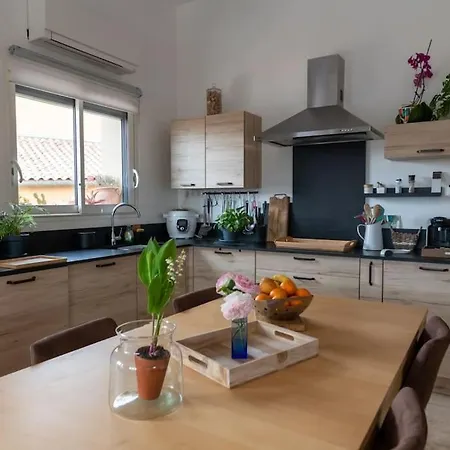 Agreable Maison De Village Proche D'avignon-clim Villa Pujaut
